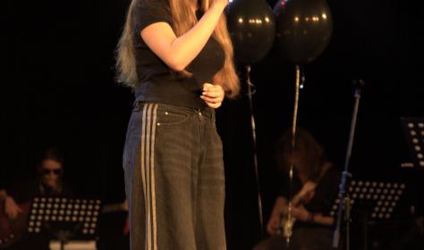 33