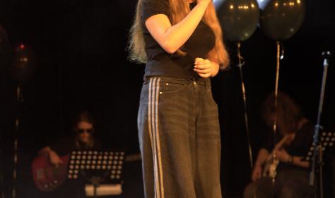 34