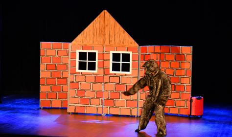 Teatralna Niedziela - "Trzy świnki"