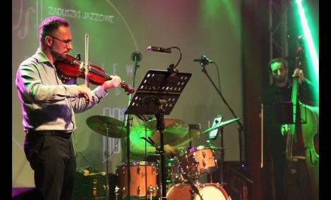 Embedded thumbnail for ZADUSZKI JAZZOWE Afanasjew Szymanowski Quartet w utworze Jana Ptaszyna Wróblewskiego &quot;Pilnie potrzebna dobra wróżka&quot;