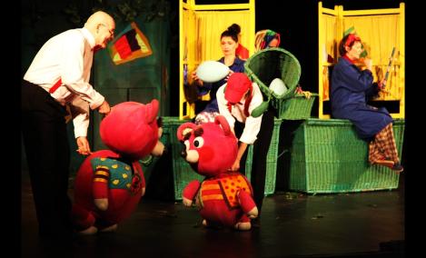 Embedded thumbnail for TEATRALNA NIEDZIELA DLA DZIECI - "Leśne Przygody Tymoteusza" 