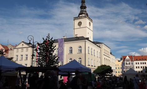 Embedded thumbnail for Miejska Orkiestra Dęta 25 . JARMARK PSZCZELARSKI MIODOBRANIE Rynek Dzierżoniów 29/30.08.2026
