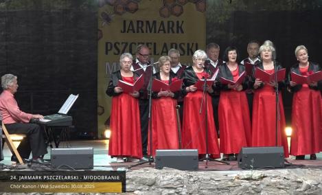 Embedded thumbnail for Chór Kanon / 24. JARMARK PSZCZELARSKI MIODOBRANIE