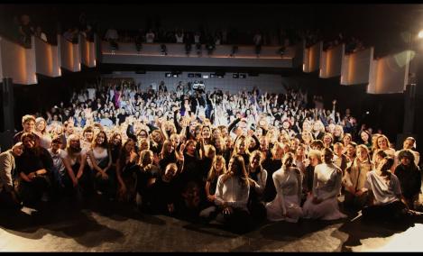 Embedded thumbnail for BIURO - THE MUSICAL Jubileusz Autorskiego Studia Piosenki i 10 lecie pracy artystycznej Pauliny Lendy