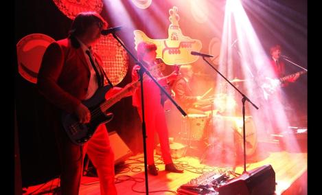 Embedded thumbnail for PUB 2026 Szalone Gitary - "Tak mi źle, tak mi szaro"